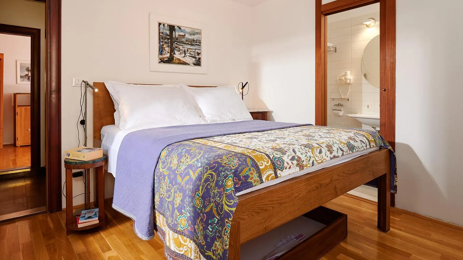 Top Croliday Rooms Split Bed & Breakfast