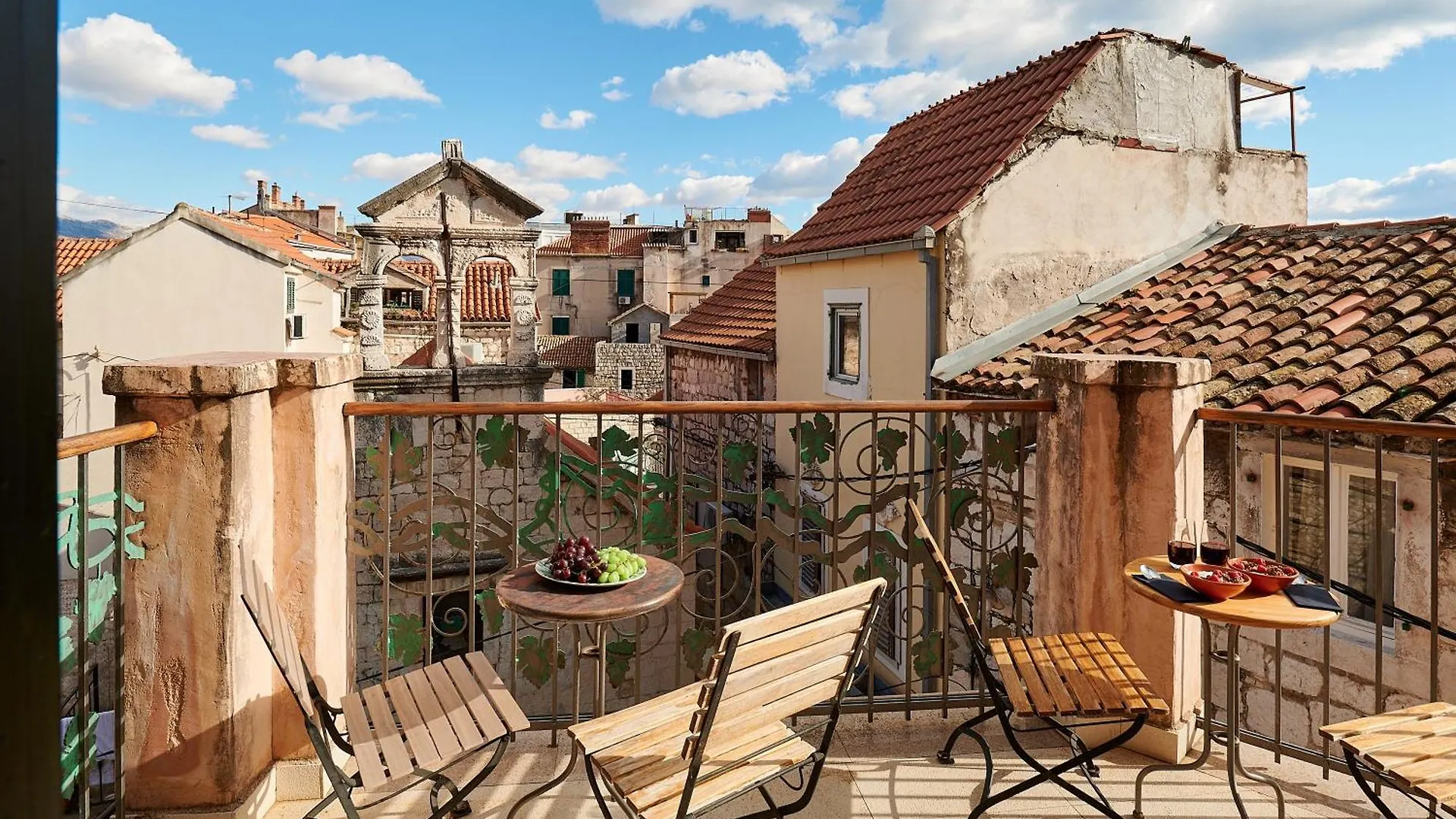 Top Croliday Rooms Split Bed & Breakfast